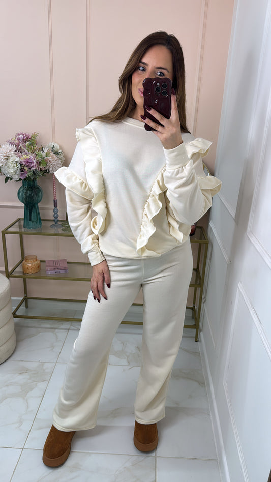 LUCIE cream ruffle lounge set