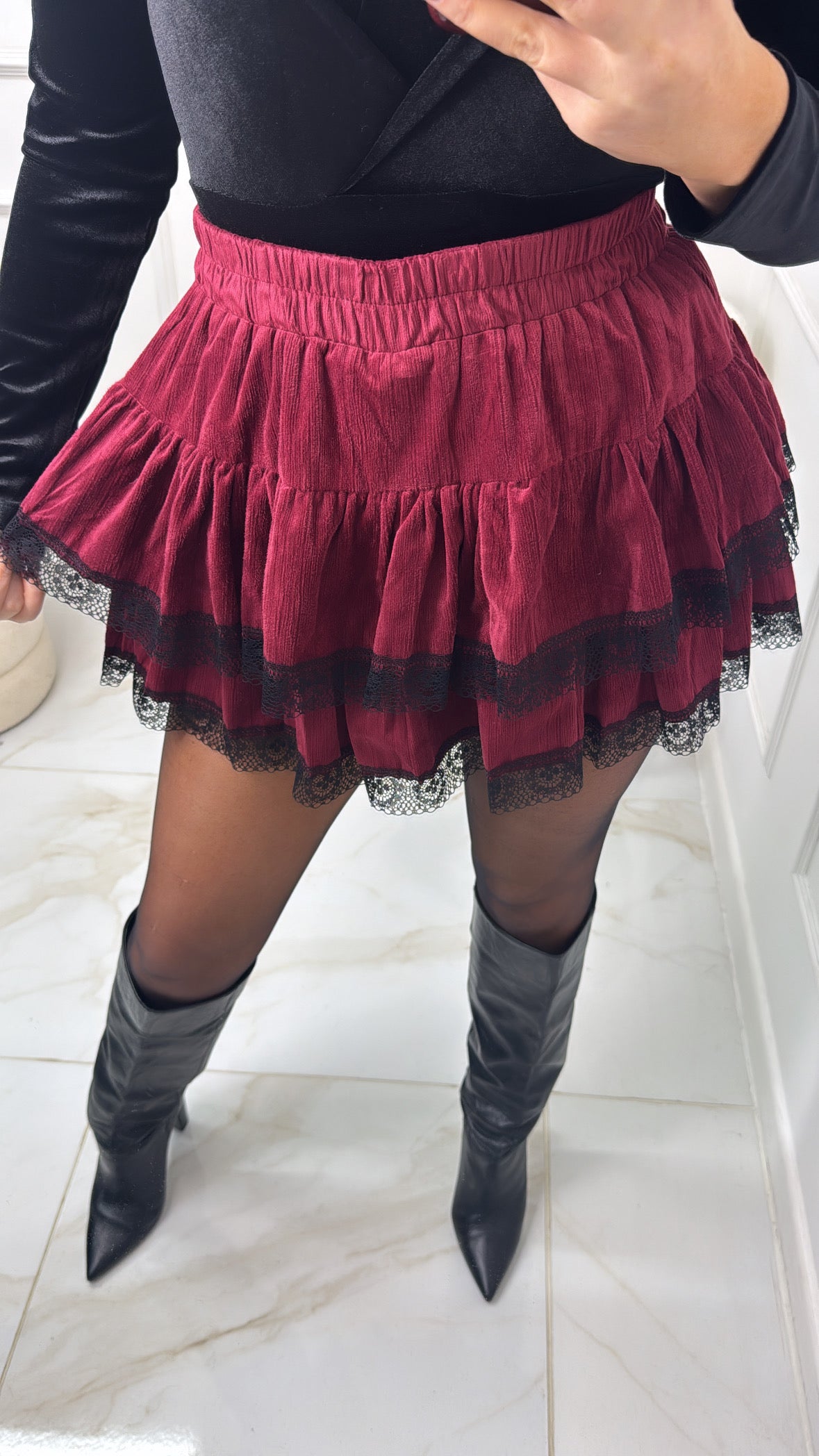 LILLIE burgundy velvet lace rara skort