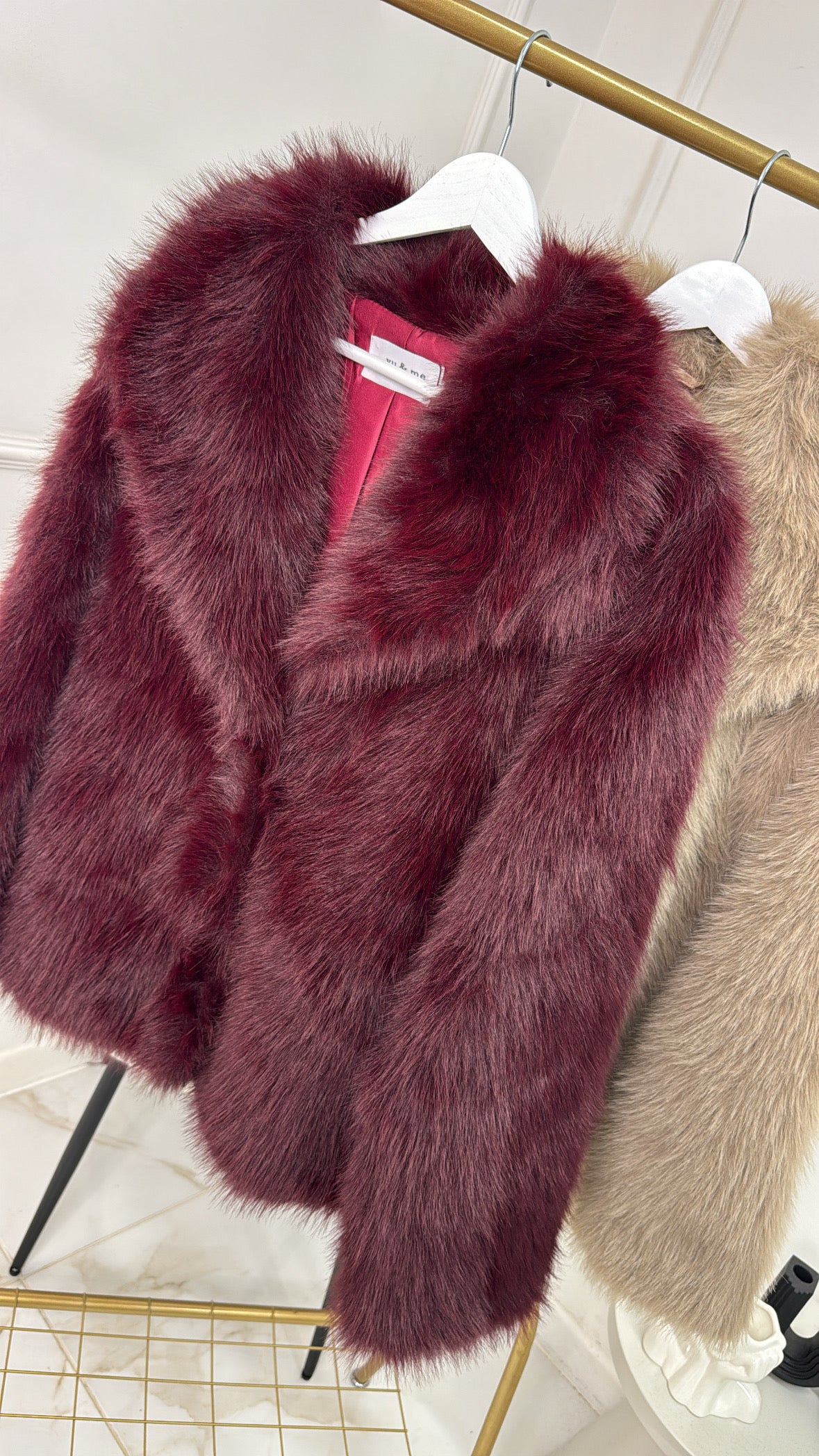 IMOGEN burgundy faux fur jacket