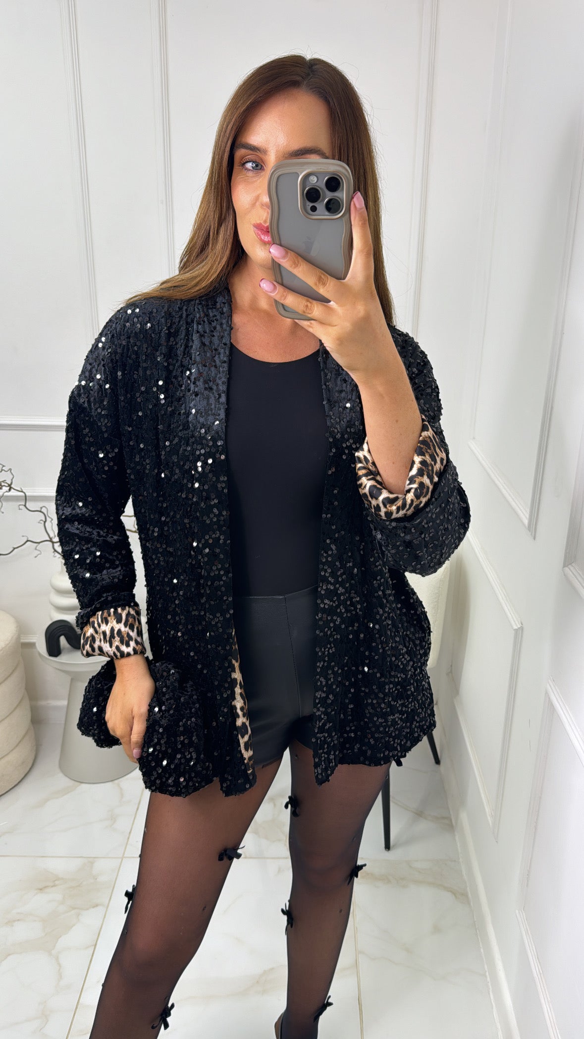 SHARNA black sequin blazer