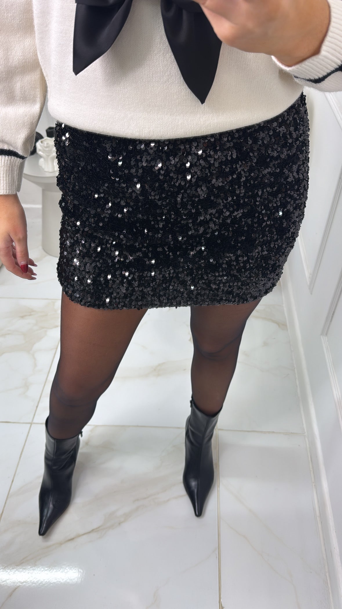 CLEO black sequin mini skirt