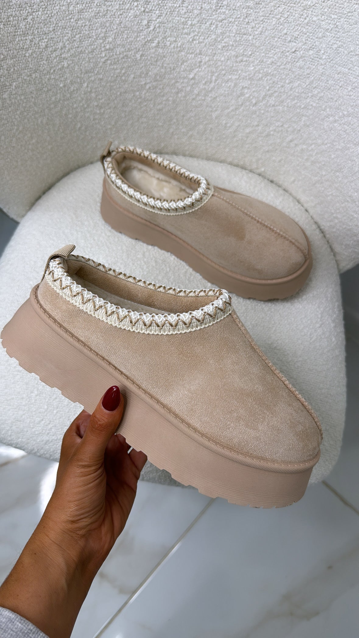 YAZ beige embroidered platform mules