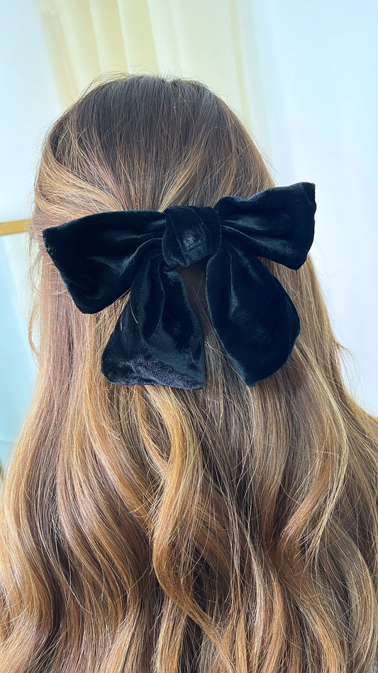 ALICE black velvet hair bow