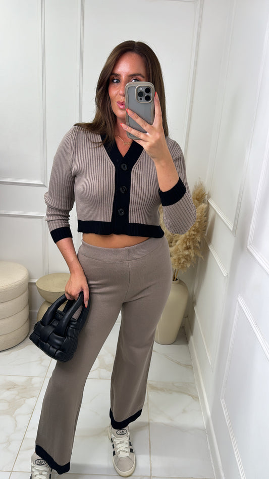 SOPHIA taupe & black ribbed lounge set