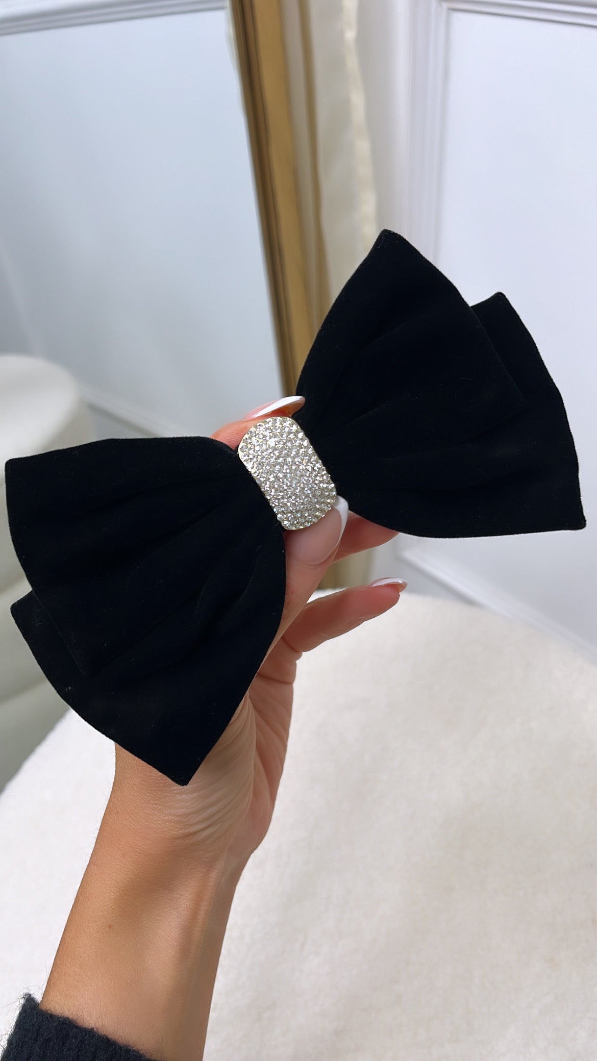 GEORGI black velvet diamonte bow