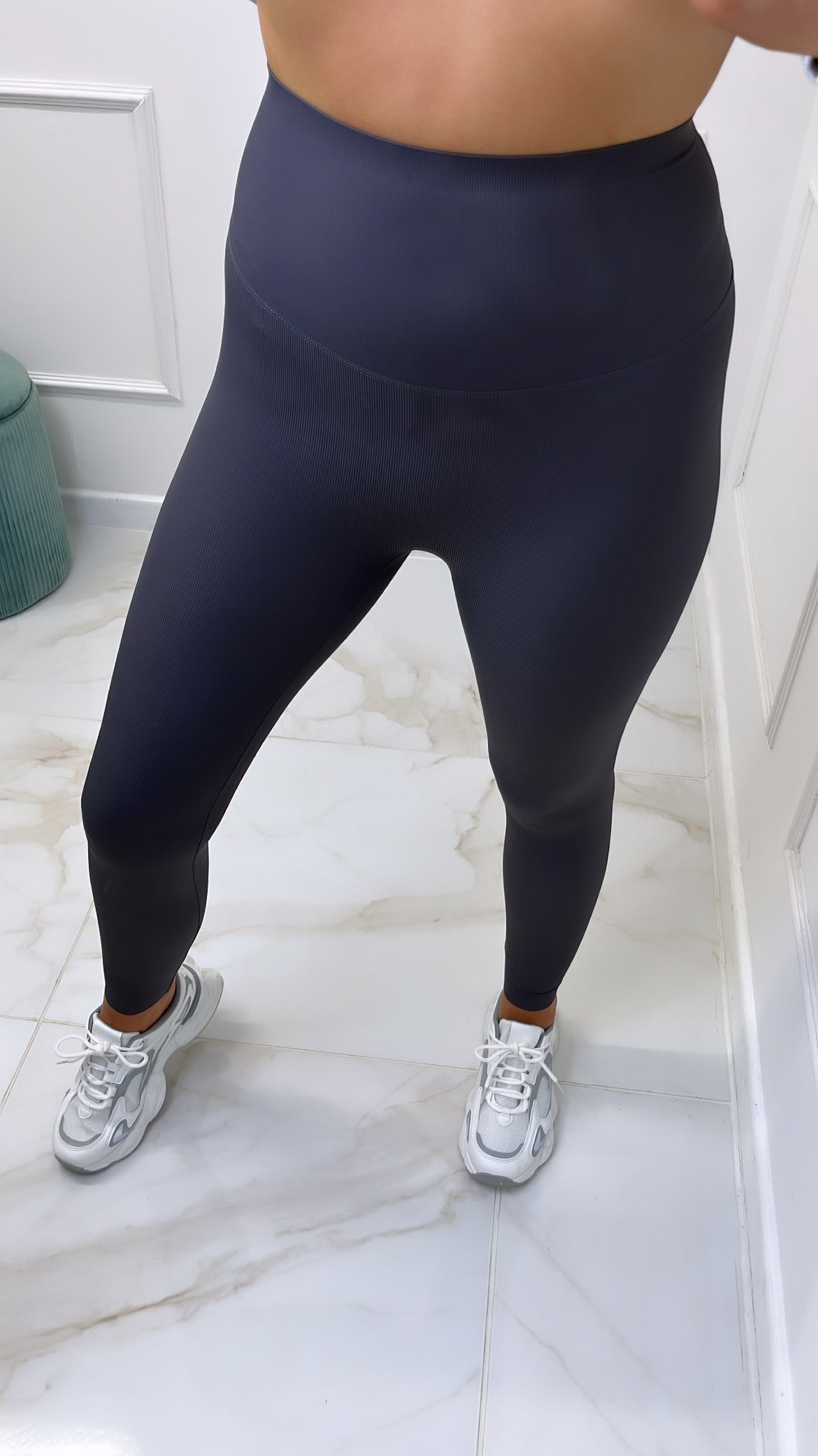 THEA grey high waisted gym leggings