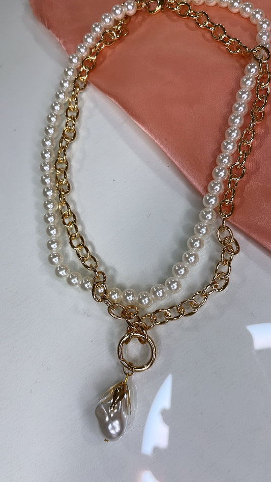 SCARLETT gold & pearl layered necklace